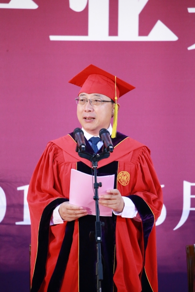 小我融入大我.jpg 小我融入大我.jpg